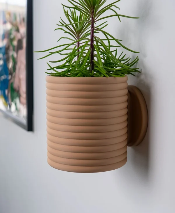 Poppy Planter with hidden drip tray